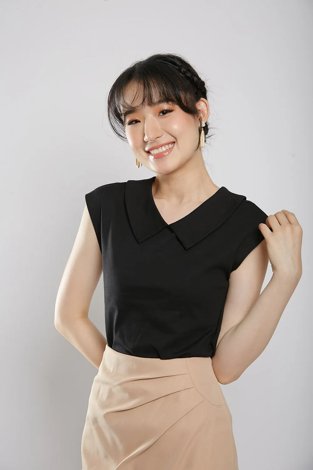 Aurinda Top in Black