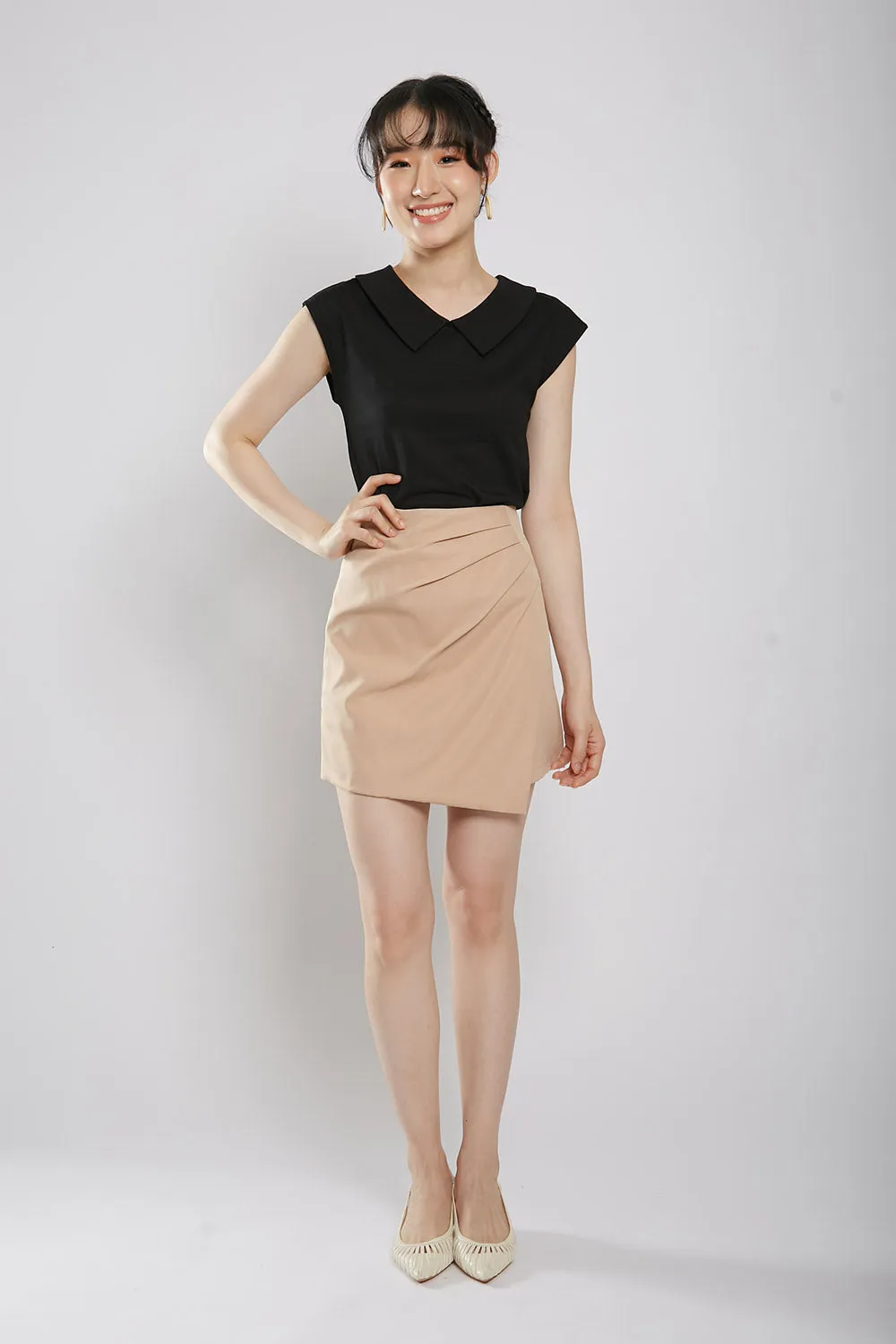 Aurinda Top in Black