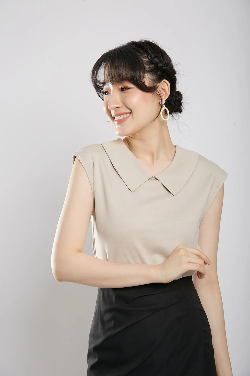 Aurinda Top in Khakis