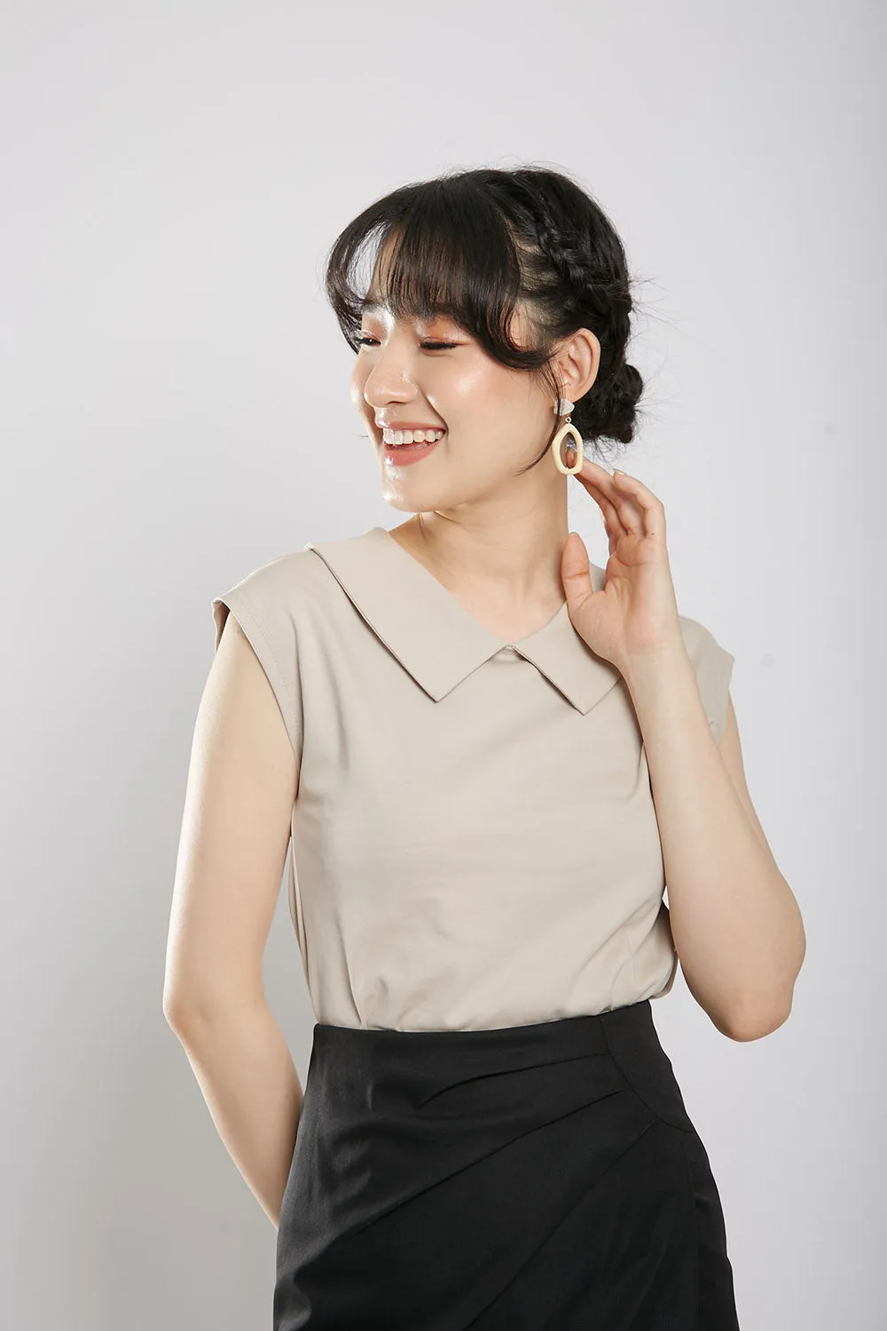 Aurinda Top in Khakis