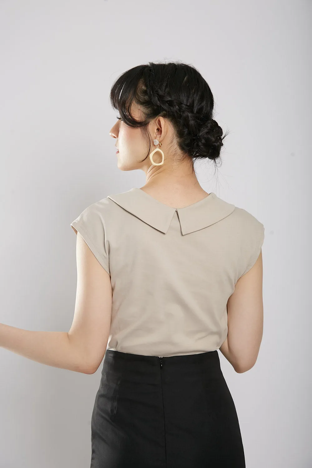Aurinda Top in Khakis